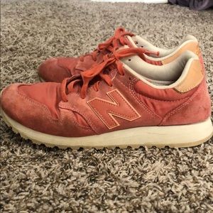 Women’s New Balance Size 9